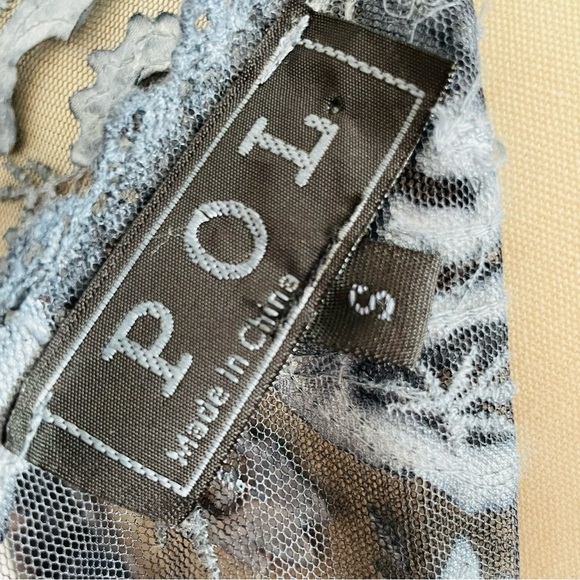 POL Lace Floral Appliqué Boho Hippie Bell Sleeve Top-Blue- Size Small - Picture 7 of 8